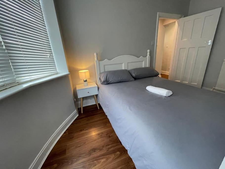 Entire Ground Floor Apartment In Watford Watford  Eksteriør bilde